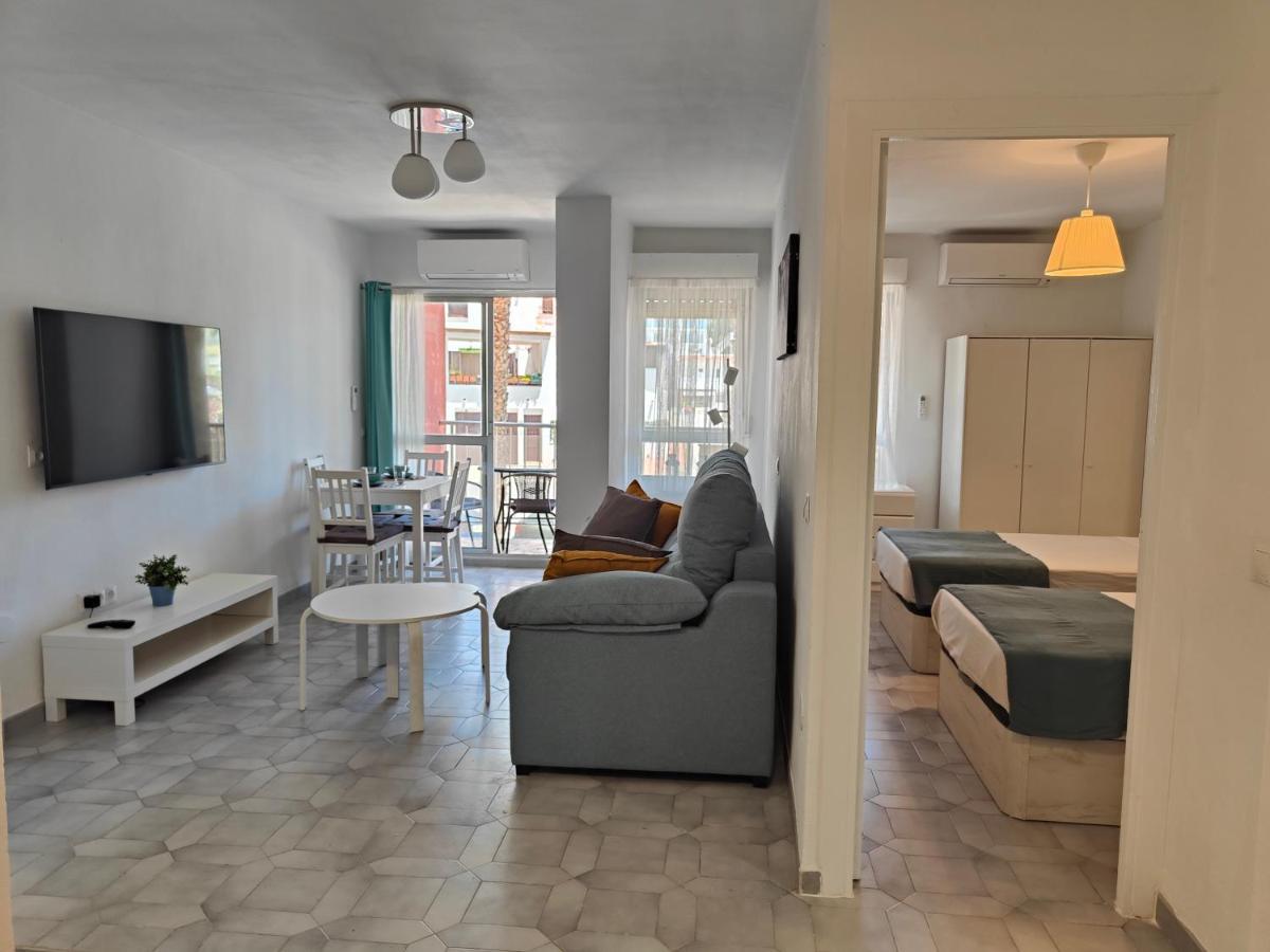 Apartamento Entero, Enormes Piscinas, Terraza Y Playa ベナルマデナ エクステリア 写真