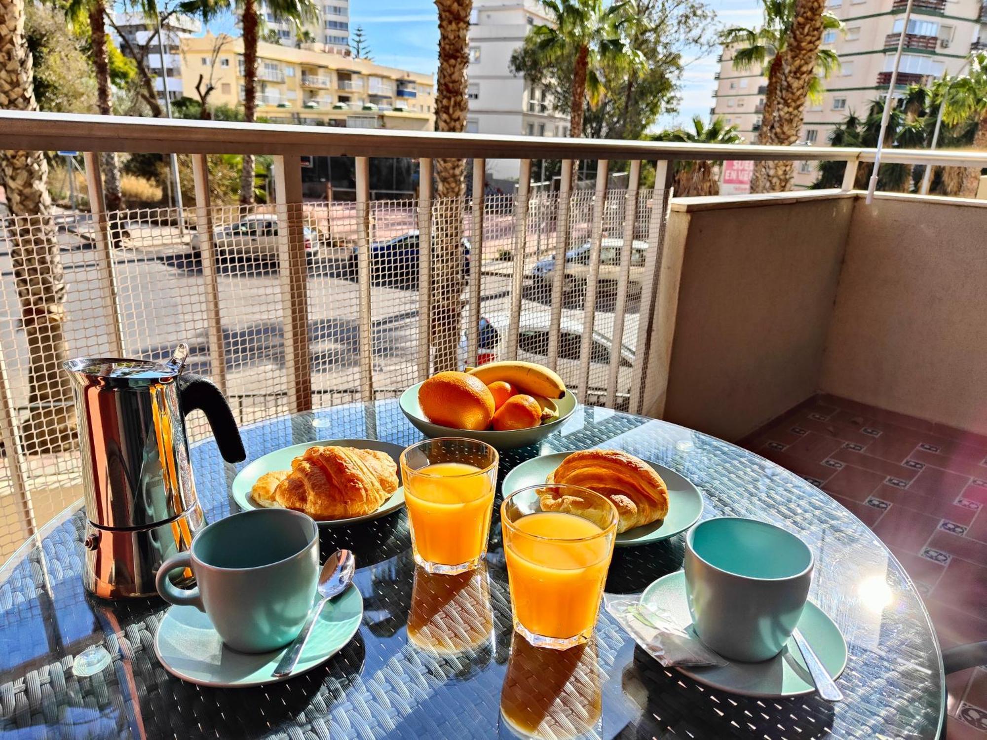 Apartamento Entero, Enormes Piscinas, Terraza Y Playa ベナルマデナ エクステリア 写真