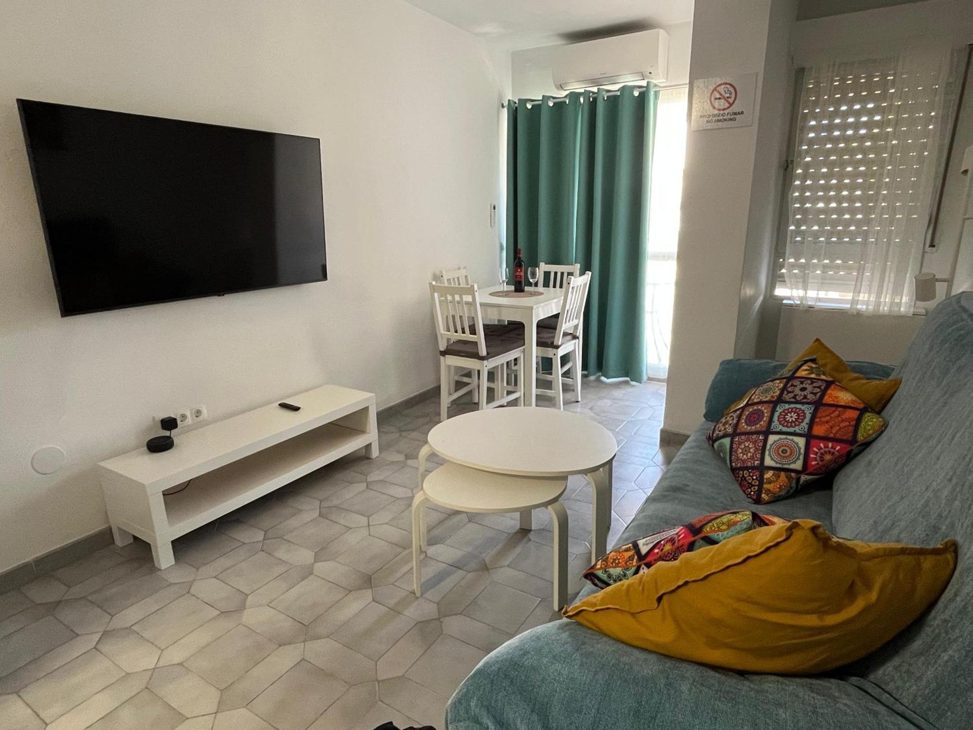 Apartamento Entero, Enormes Piscinas, Terraza Y Playa ベナルマデナ エクステリア 写真